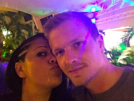 received 1038610242857303